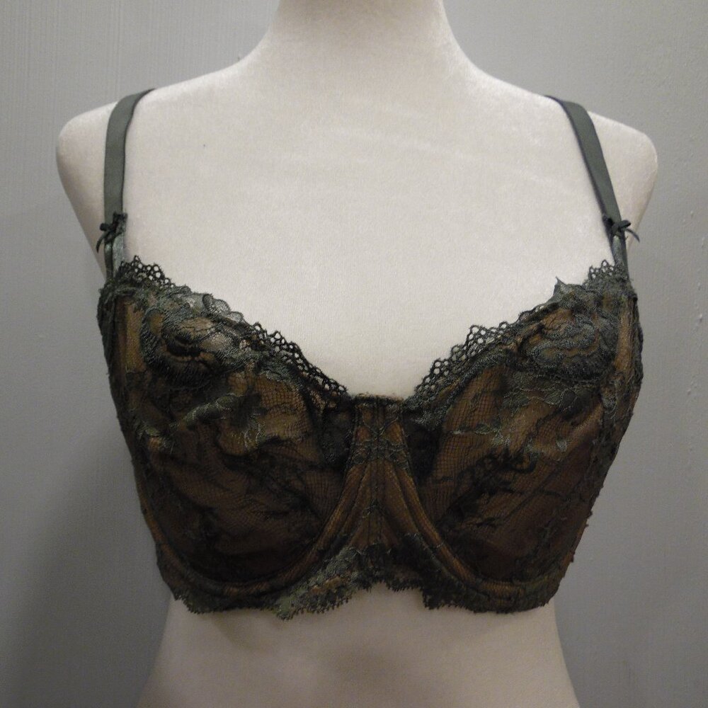 Victoria's Secret Dream Angels Push Up Without Padding Bra Women's Size 38D